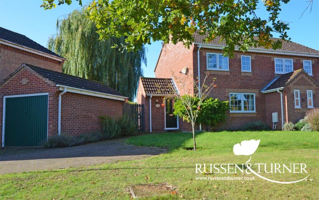 Nicely positioned 3 Bedroom home - 155 Elvington, Springwood