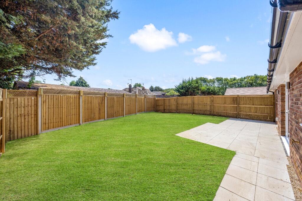 House in Twickenham - View 4