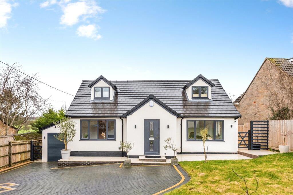 Main image of property: Green Lane, North Leigh, OX29