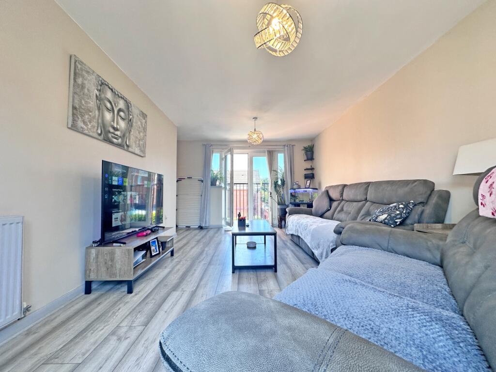 Thunderbolt Way, TIPTON, DY4 9SG photo 3