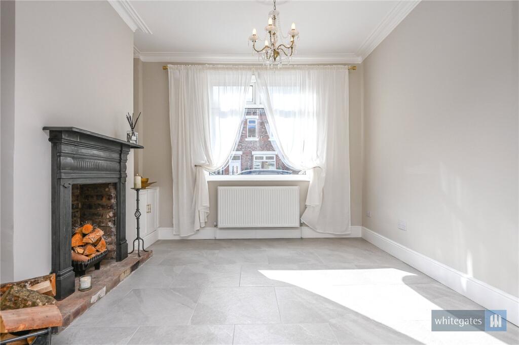 House in Knowsley, Liverpool City Region - View 4