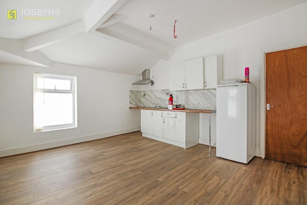 Apartment in Bolton, The Haulgh - View 5