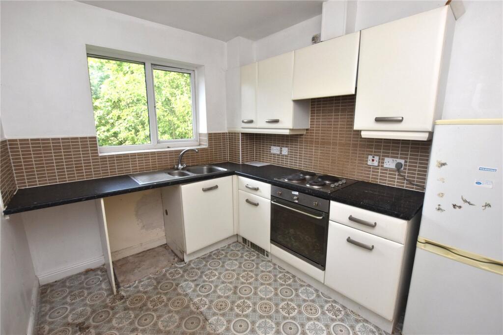 Apartment in Kirklees, West Yorkshire - View 4