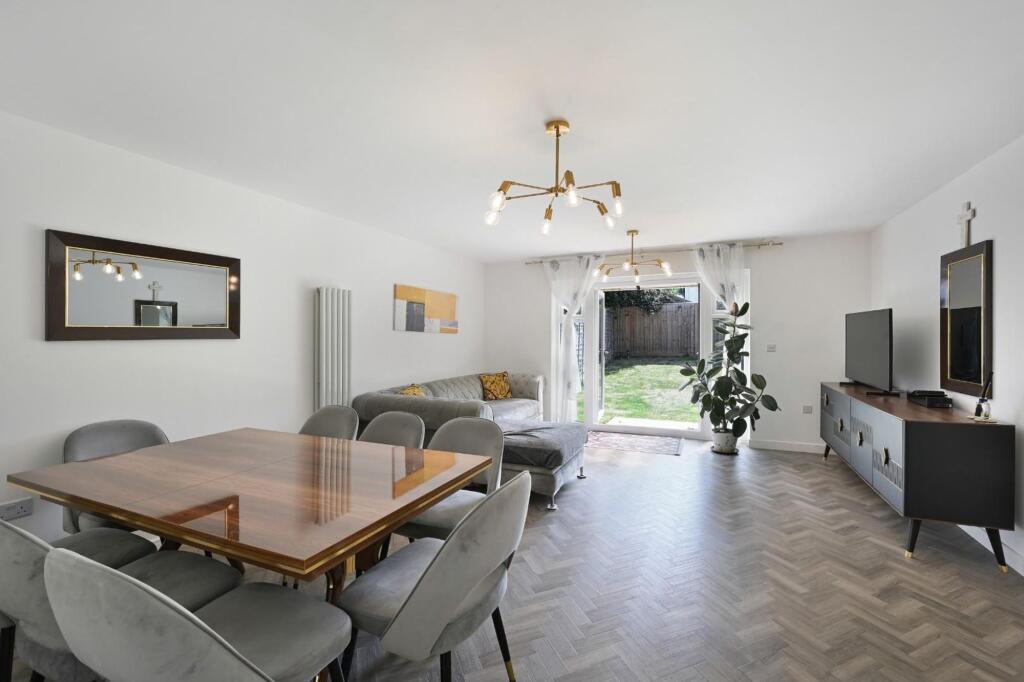 House in Epsom and Ewell, West Ewell - View 2