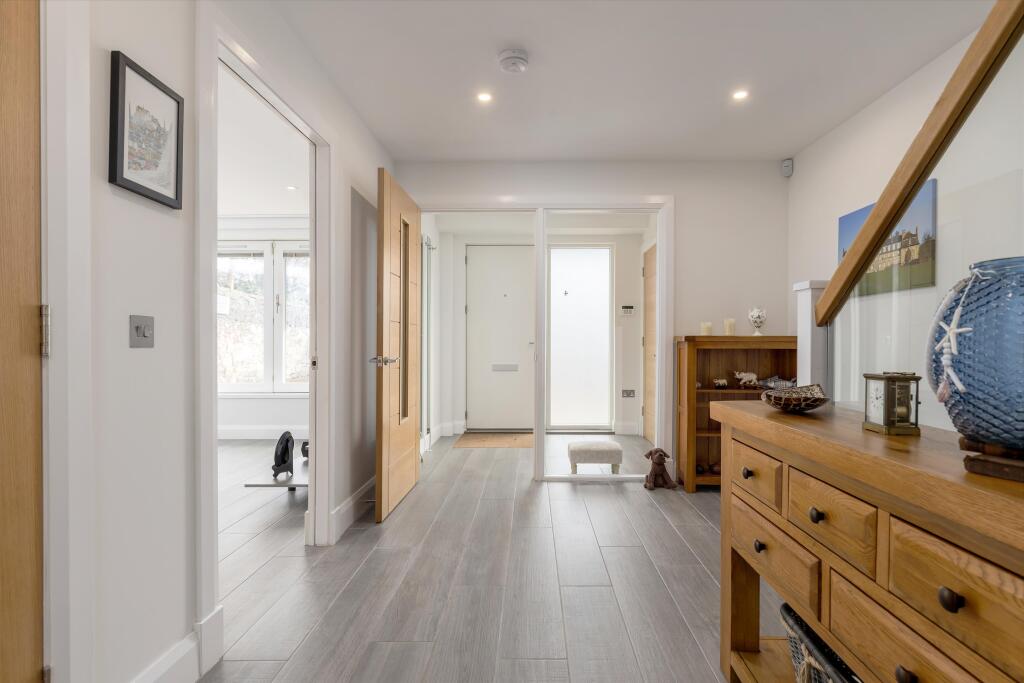 House in Edinburgh, Newington - View 5