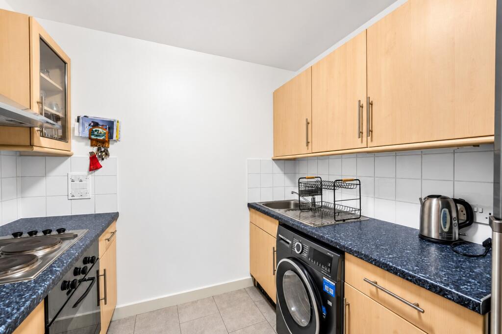 Apartment in London - View 2