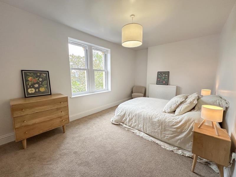 Apartment in Bristol - View 5