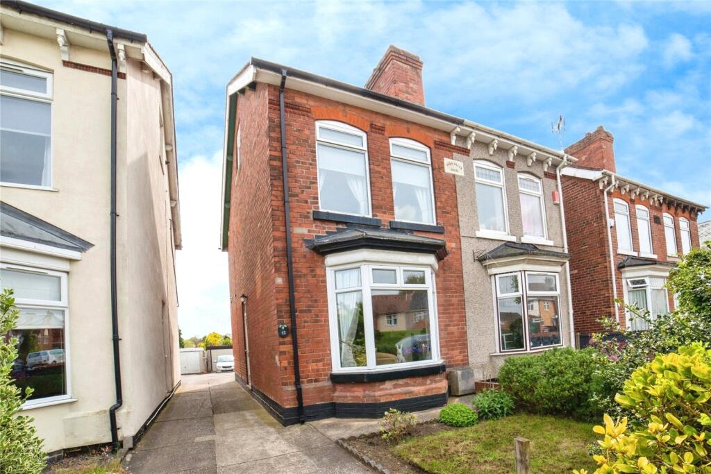 3-bed semi-detached on Garden Lane, Sutton-in-Ashfield, Nottinghamshire, NG17, £140,000