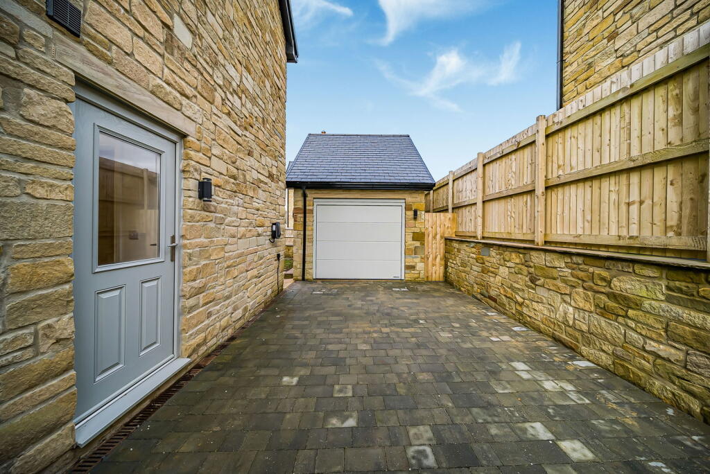 Additional image 50 of Meadow Edge Close, Rawtenstall, BB4 7UU