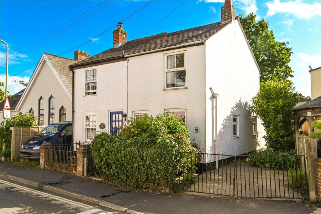 Main image of property: The Square, Pennington