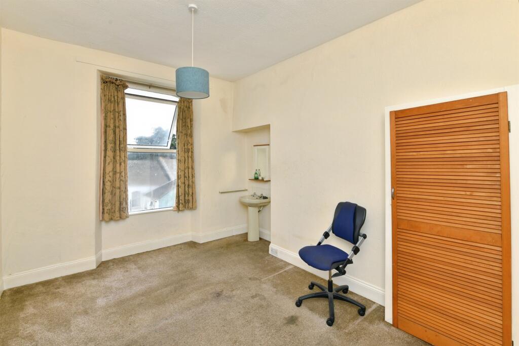 House in Plymouth, Stoke - View 5