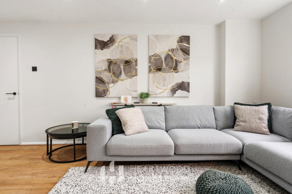 Apartment in St Albans - View 4