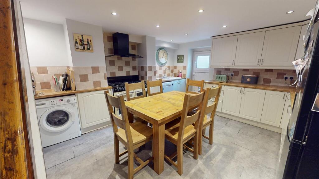 House in Shipley - View 4