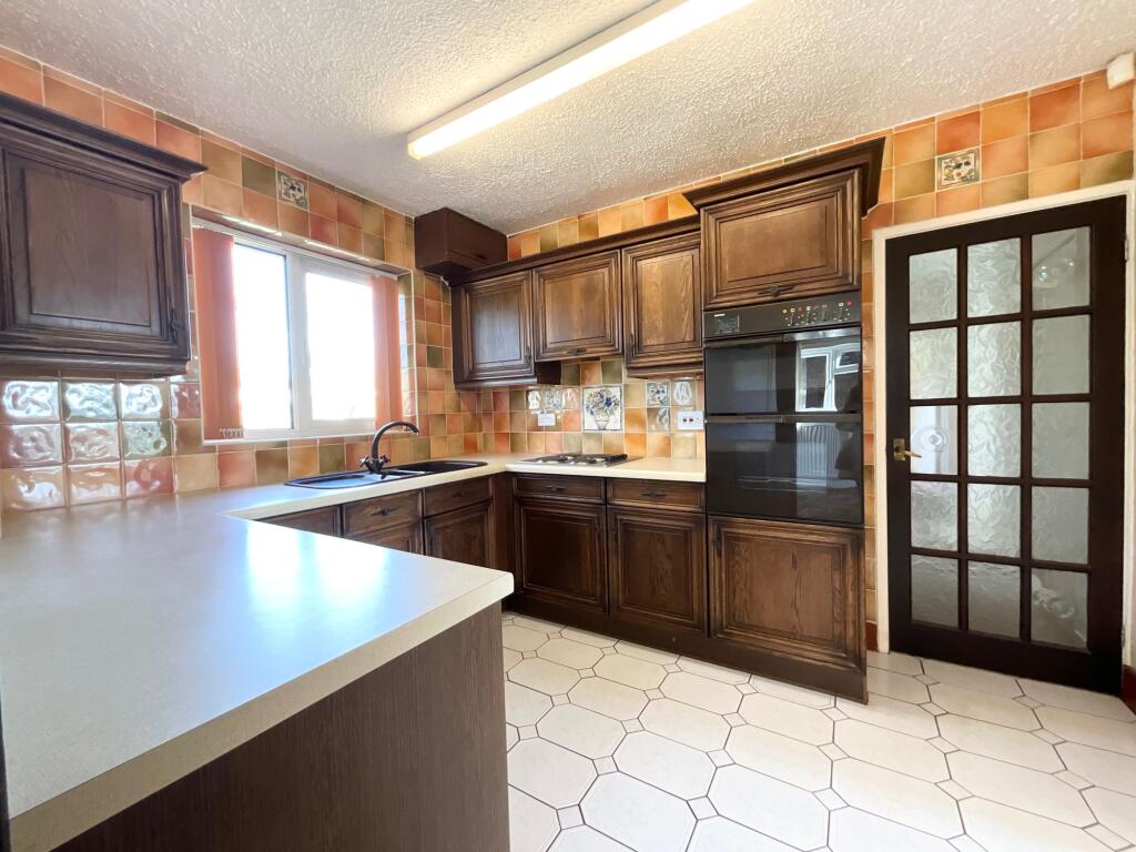 30, Meadow Way, Tean, ST10 photo 3