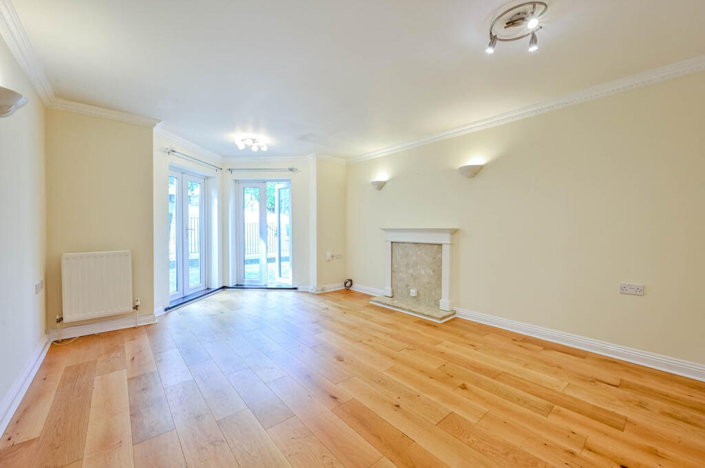 Main image of property: Chesterton Close, East Putney, London, SW18