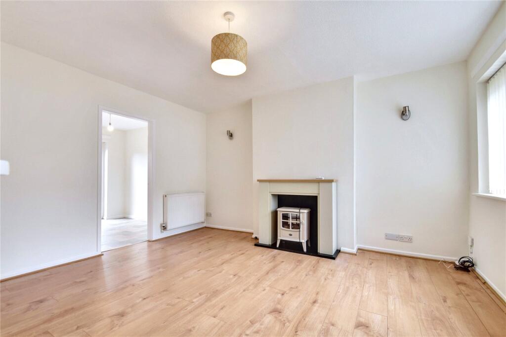 Hawkwood Crescent, Worcester, Worcestershire, WR2 photo 2