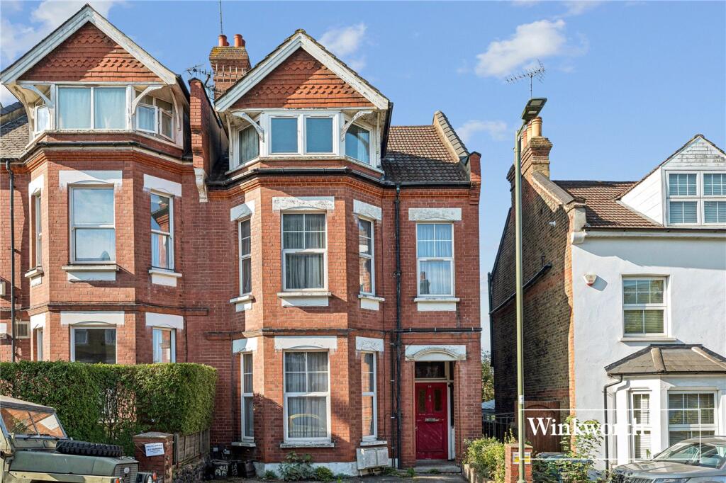 Main image of property: Elm Park Road, Finchley, London, United Kingdom, N3