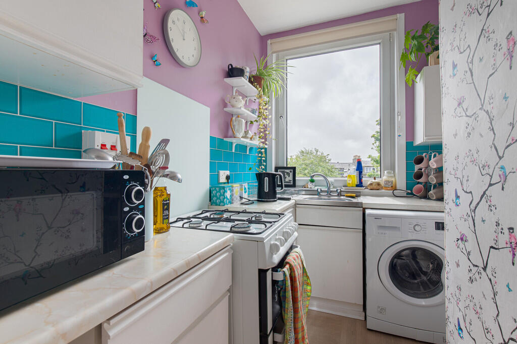 Rosemount Place Flat B, Aberdeen - View 3