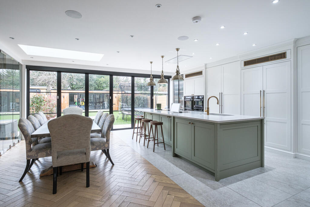 Main image of property: Hodford Road, London, NW11