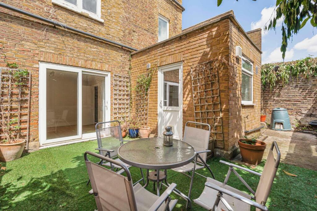 Main image of property: Coldharbour Lane, London, SE5