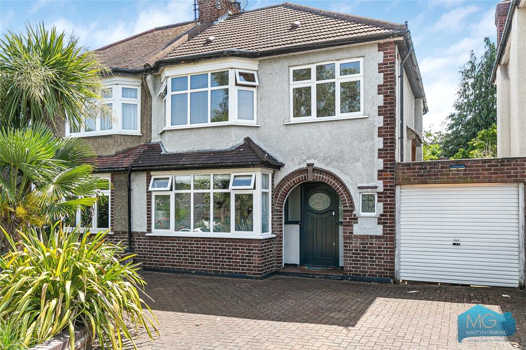 Main image of property: Potters Lane, Barnet, EN5