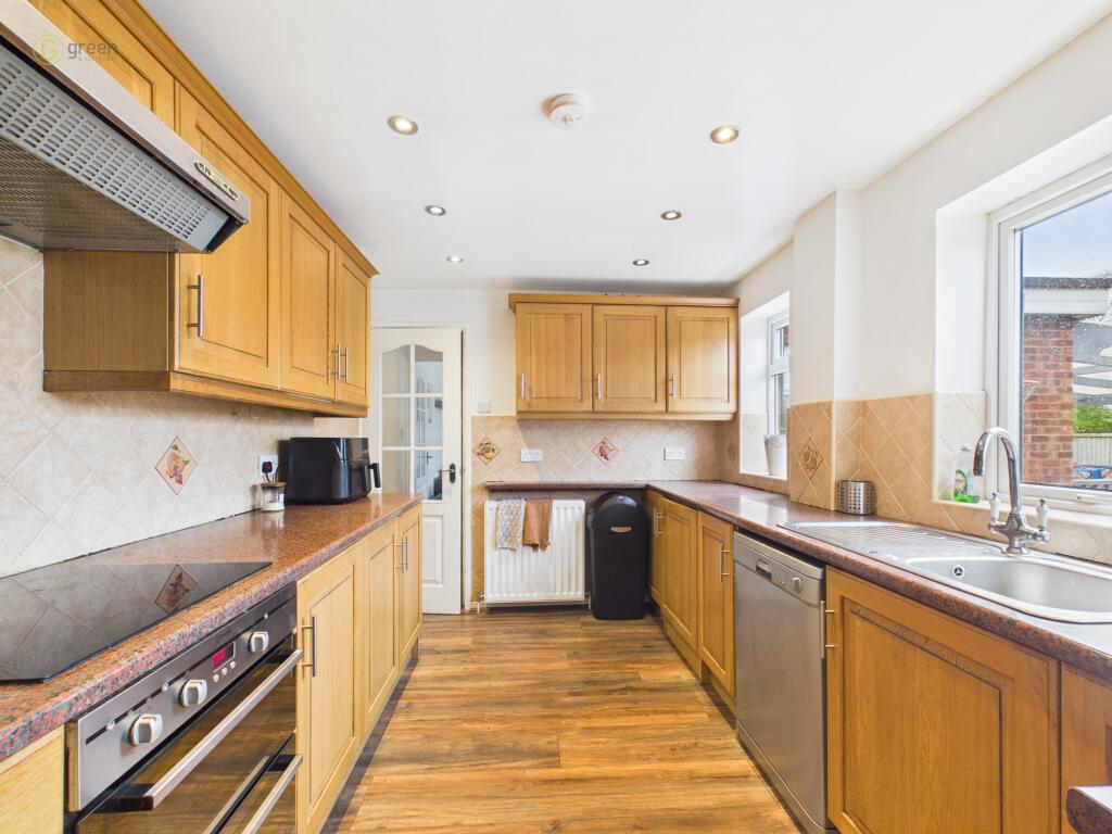 House in Sutton Coldfield, Whitehouse Common - More