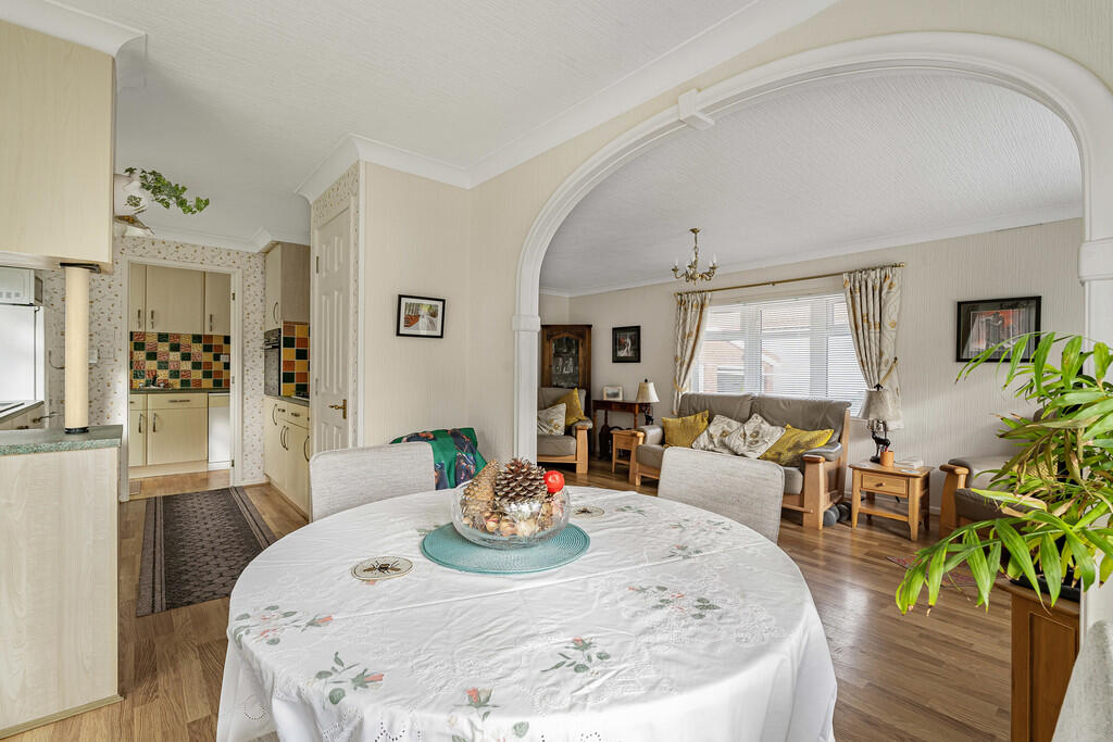 Woodlands Walk, New Park, Bovey Tracey - More