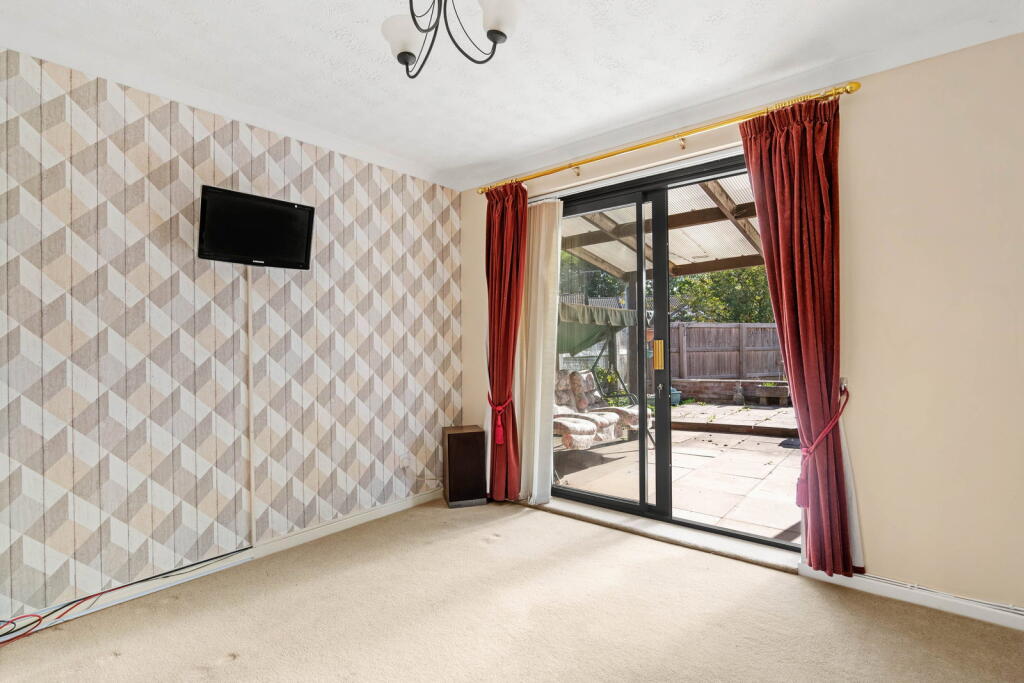 House in Worcester - More