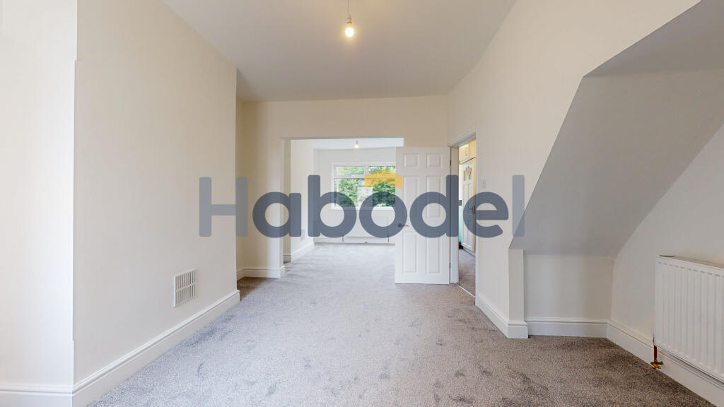 House in Doncaster, North East Lincolnshire - View 4