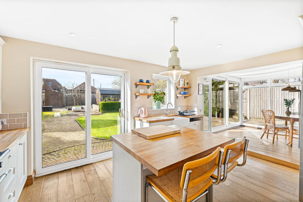 Main image of property: Brighton Road, Hassocks, BN6