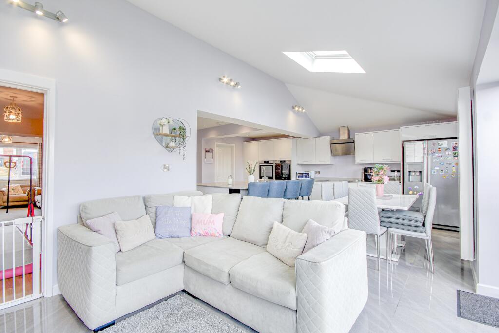 House in Gloucester, Gloucestershire - View 4