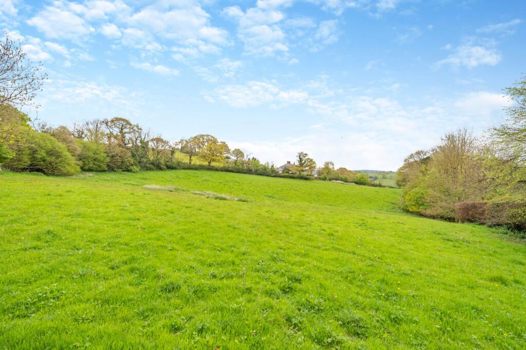 4 bed detached - Stockleigh English, Crediton, EX17 2