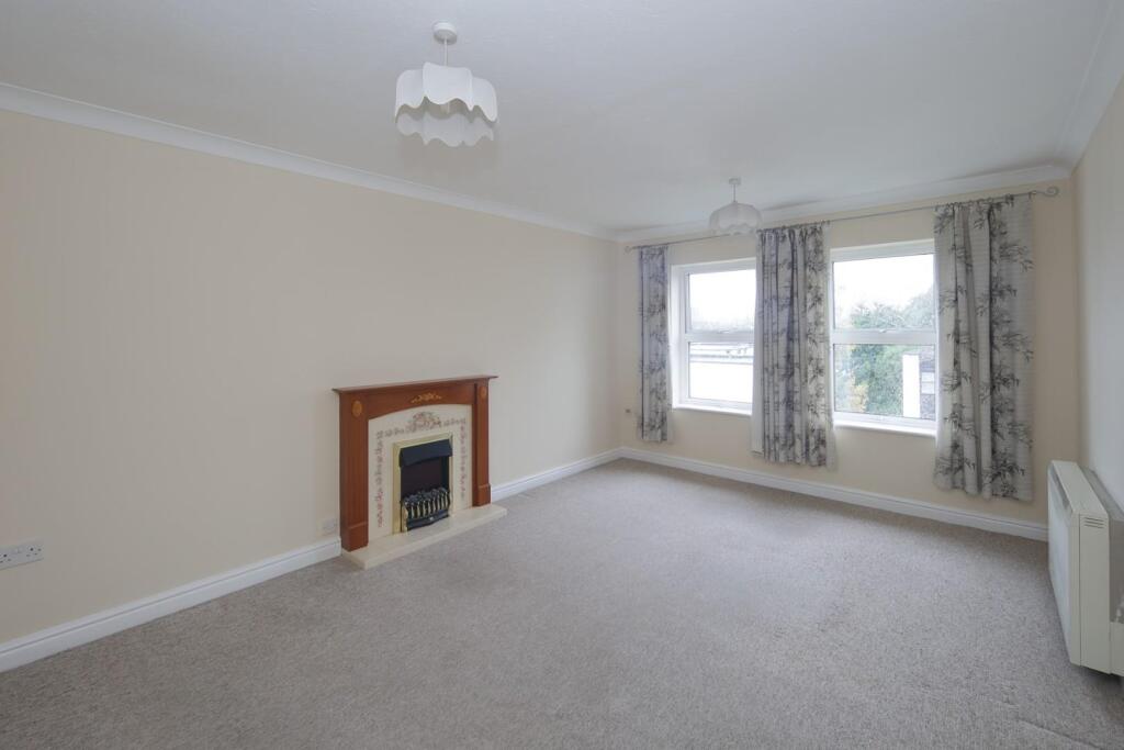 Binswood Avenue, Leamington Spa photo 2