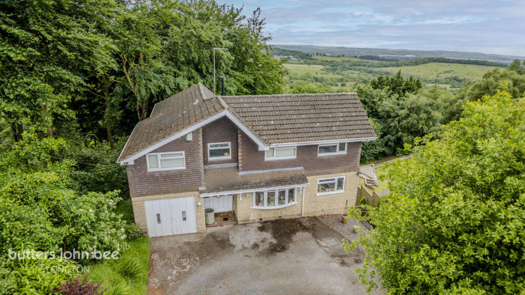 House in Stoke-on-Trent - View 2