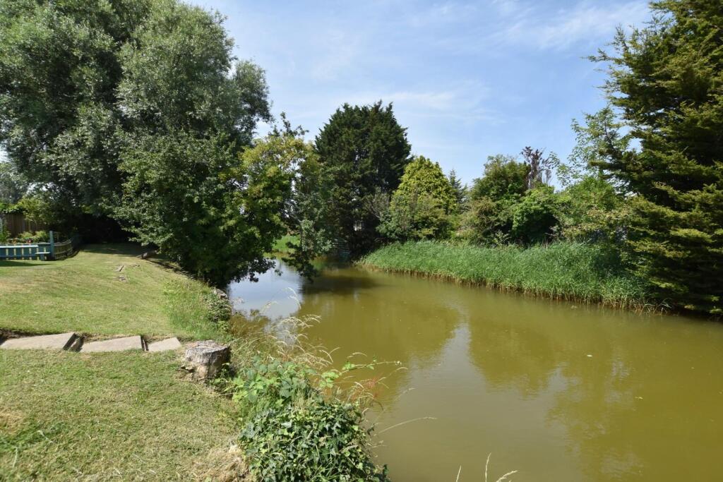 House in Tonbridge - View 3
