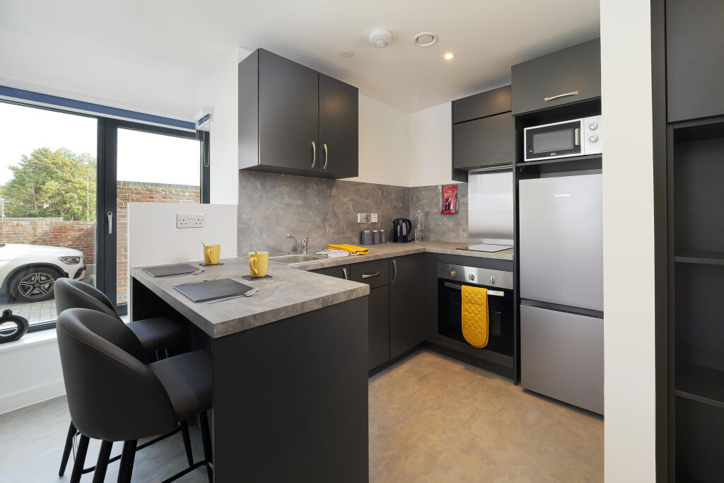 Apartment in Canterbury, Kent - More