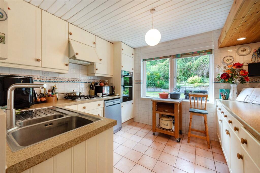 House in Winchester, Hampshire - View 4