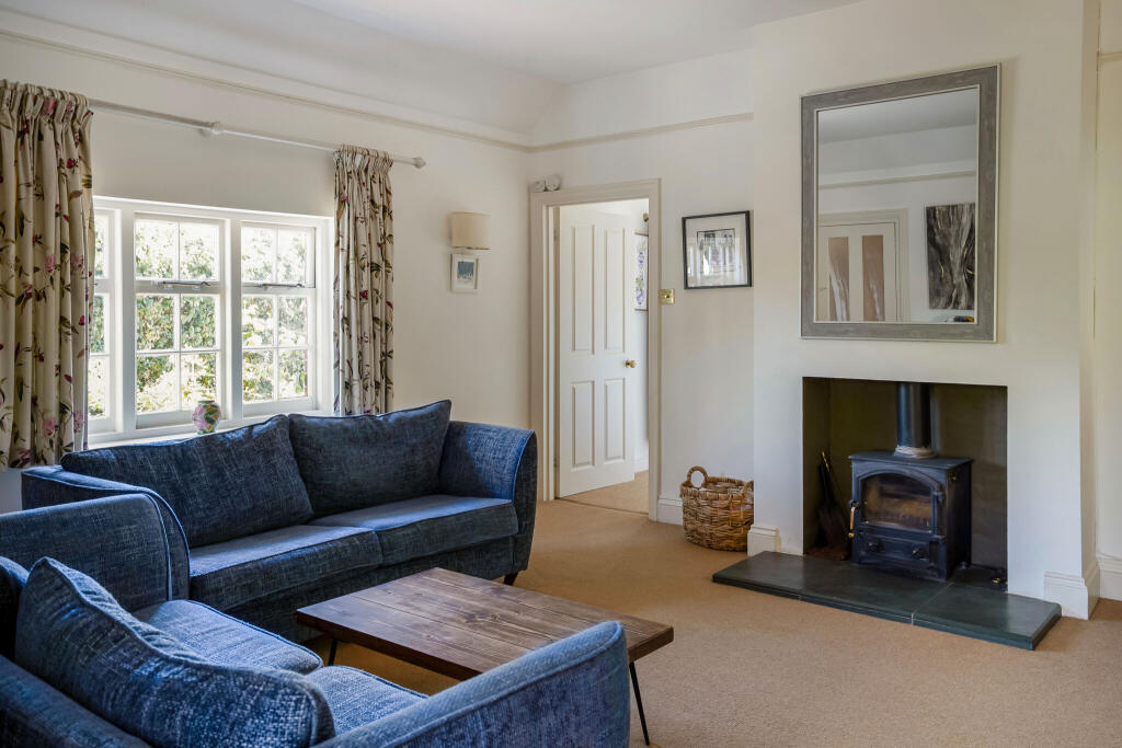House in Portsmouth - View 5