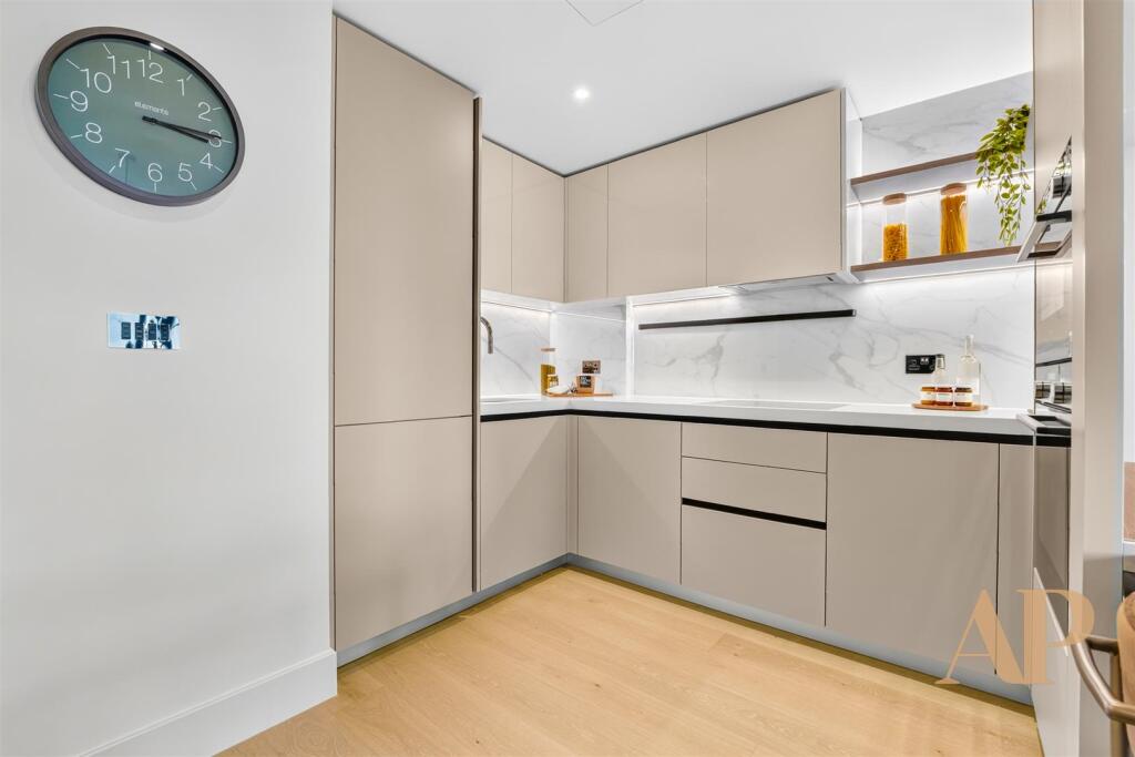 Apartment in London - View 4