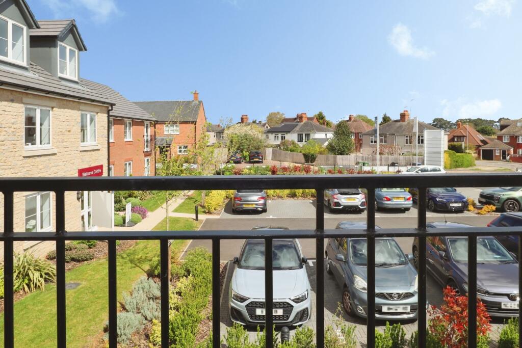 Apartment in Brackley, Carpenter's Place, Radstone Fields - View 2
