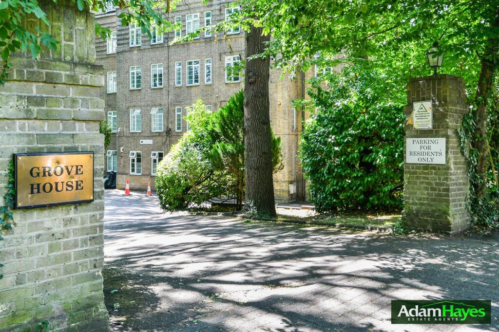 Main image of property: Waverley Grove, Finchley, N3