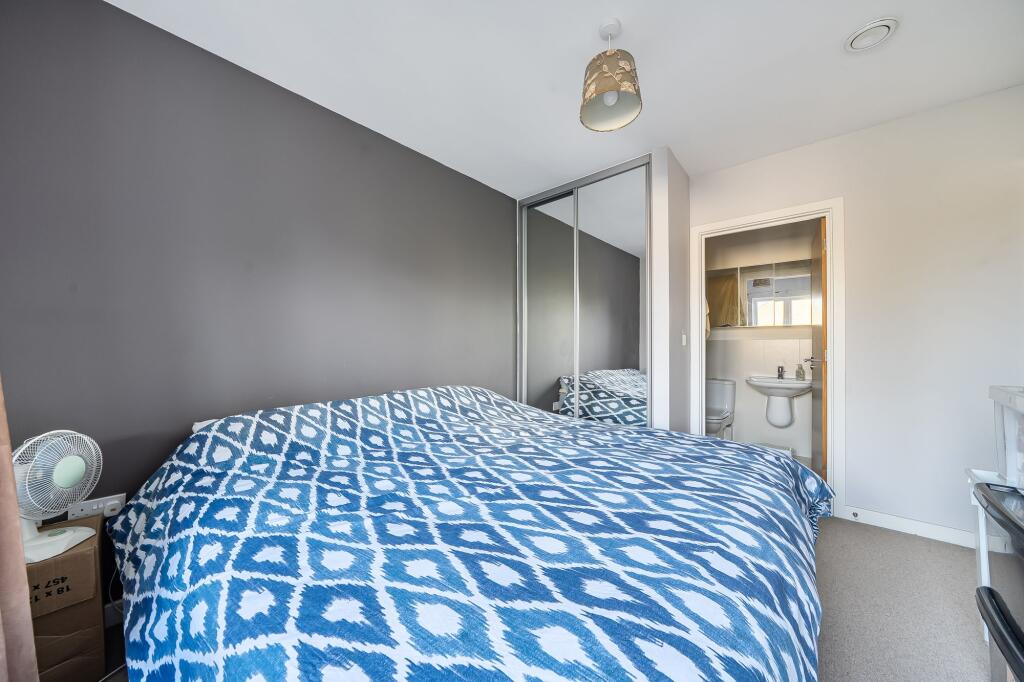 House in Epsom, Parkviews, West Ewell - View 5