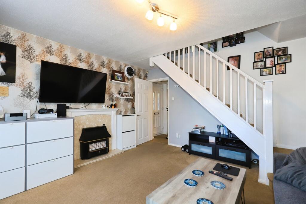 House in Wolverhampton, All Saints, Parkfield - View 5