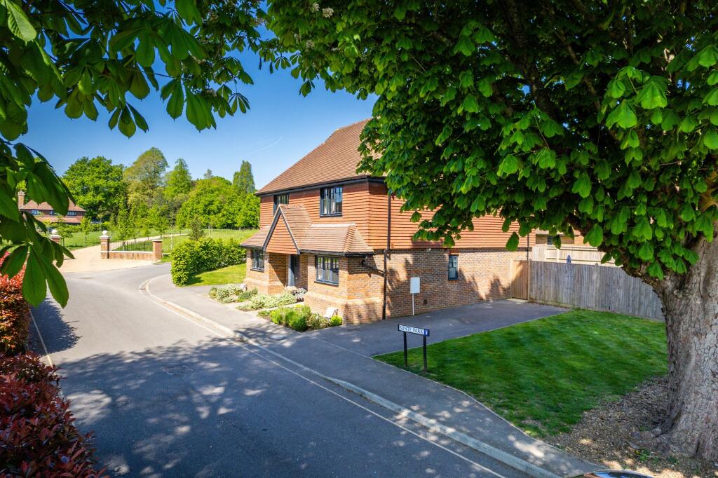 Main image of property: Sunte Park, Haywards Heath, RH16