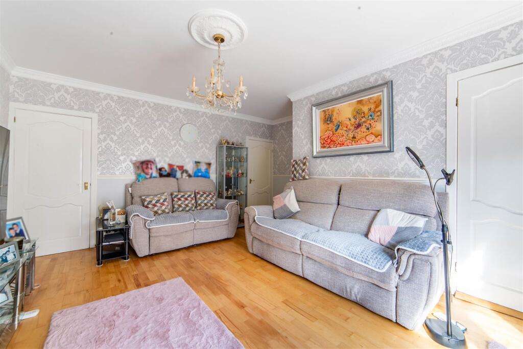 House in Newcastle upon Tyne - View 4