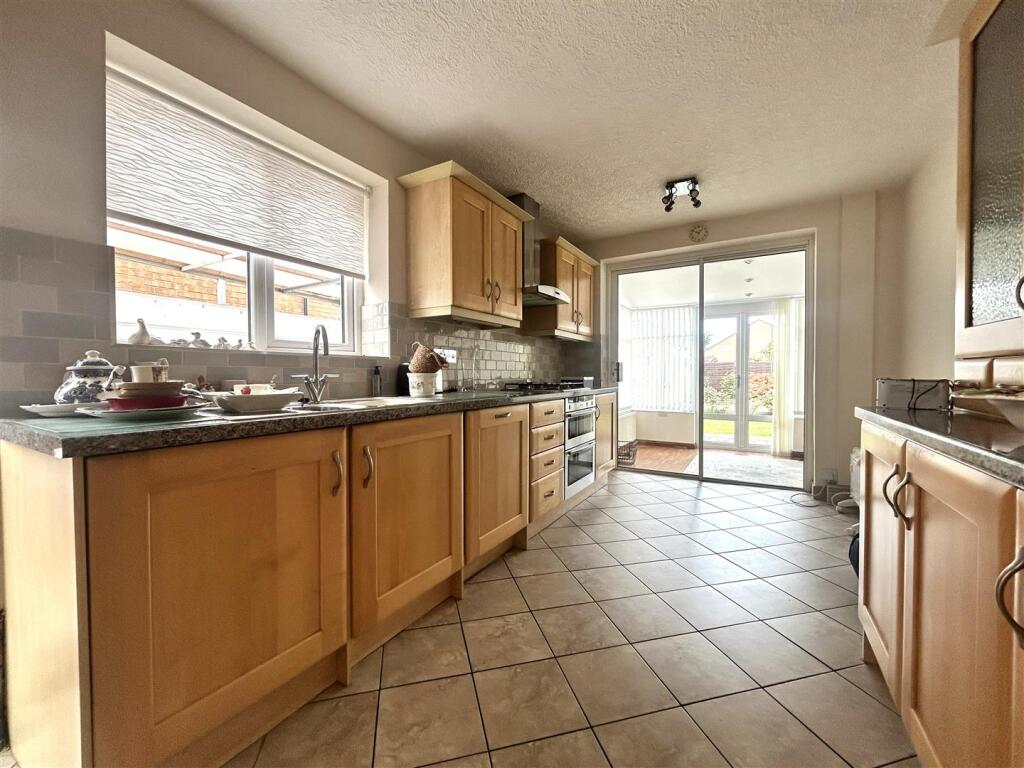 St. Johns Avenue, Syston, Leicester - View 4