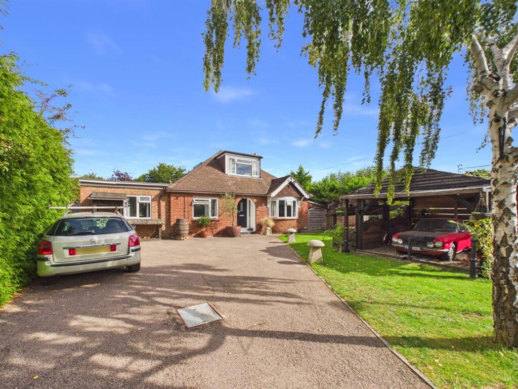 Main image of property: Brookfield Lane, Churchdown, Gloucester