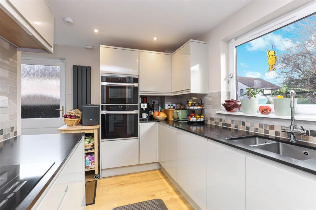Braeview Drive, Paisley, Renfrewshire, PA2 photo 3