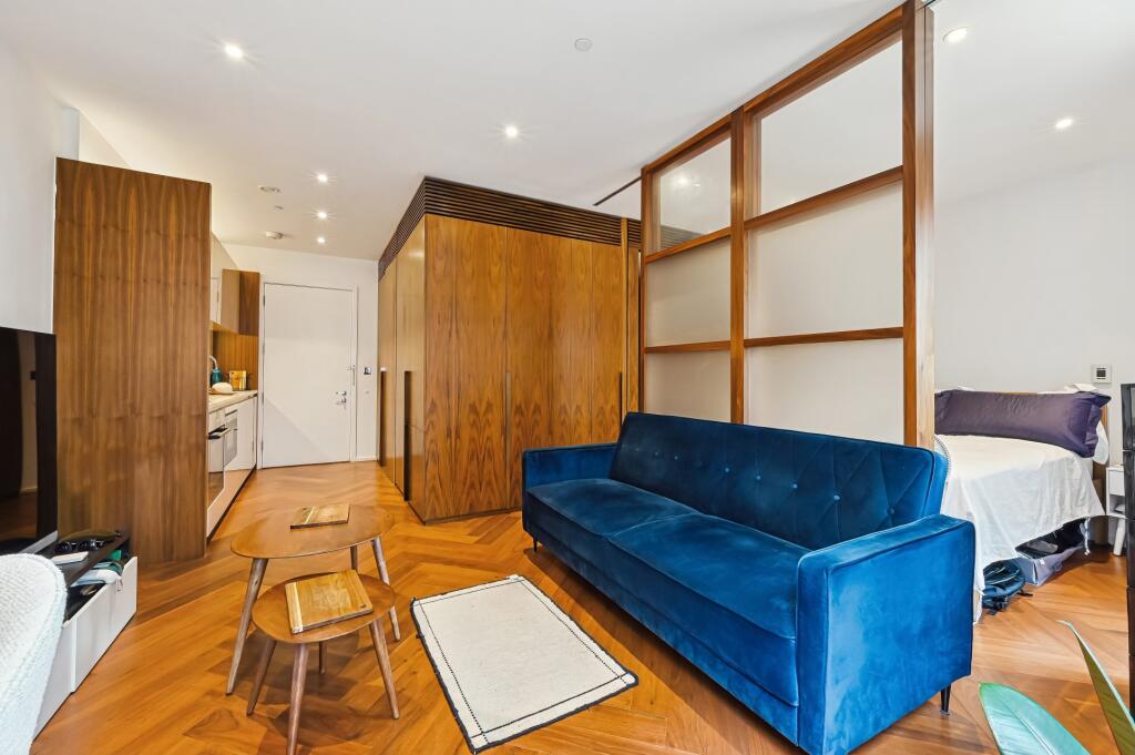 Apartment in London - View 3