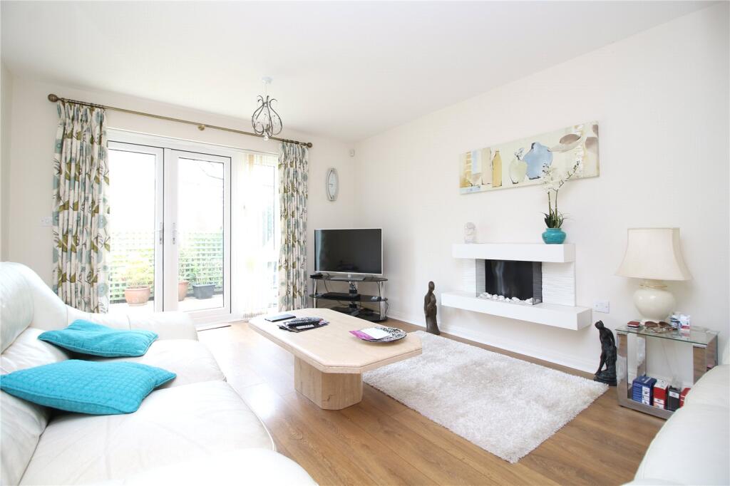 House in New Forest, Old Milton, New Milton - View 2